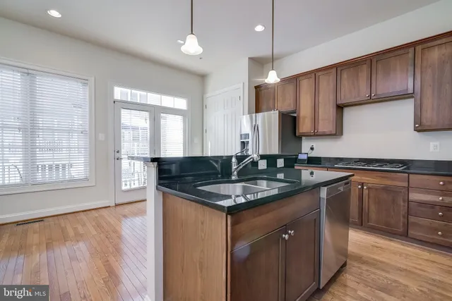 $3,400 | 610 Eden Place, Gaithersburg, MD 20877