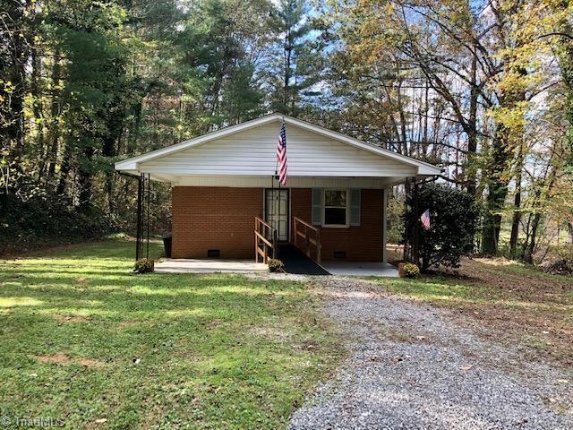 653 Pipers Gap Road Mount Airy, NC 27030 - Photo 7 of 28 Gallery Image 7