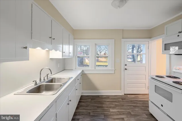 $289,500 | 1006 South Cameron Street, Winchester, VA 22601