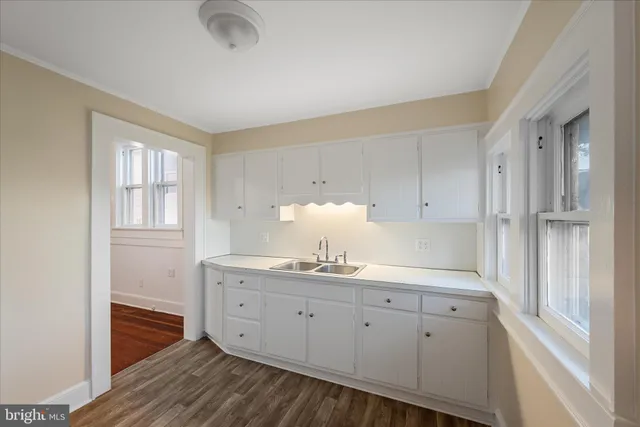 $289,500 | 1006 South Cameron Street, Winchester, VA 22601