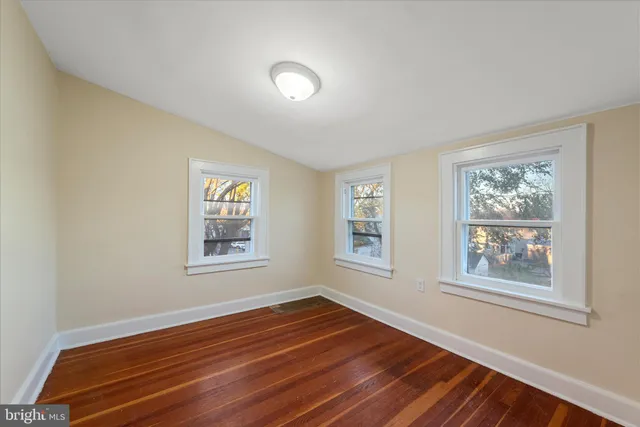 $289,500 | 1006 South Cameron Street, Winchester, VA 22601