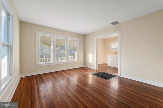 $289,500 | 1006 South Cameron Street, Winchester, VA 22601