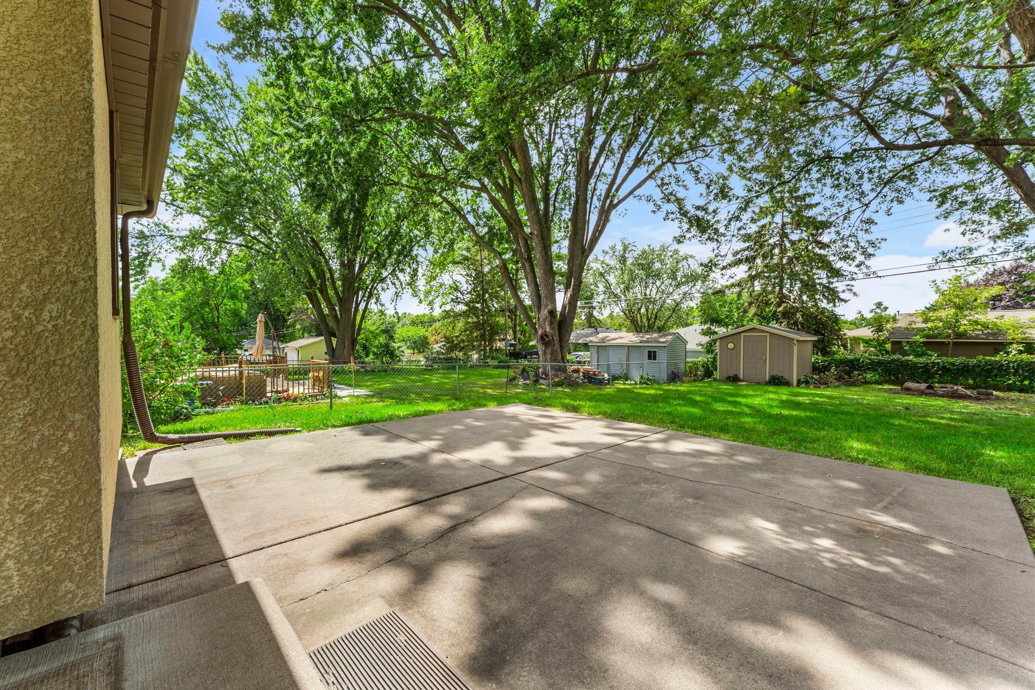 4324 Royce Street Northeast Columbia Heights, MN 55421 - Photo 29 of 37