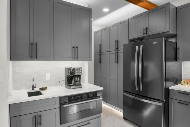 $450,000 | N9897 Highway 175, Lomira, WI 53048