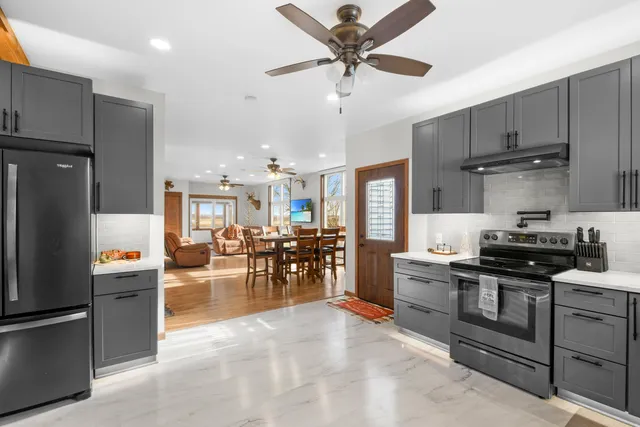 $450,000 | N9897 Highway 175, Lomira, WI 53048