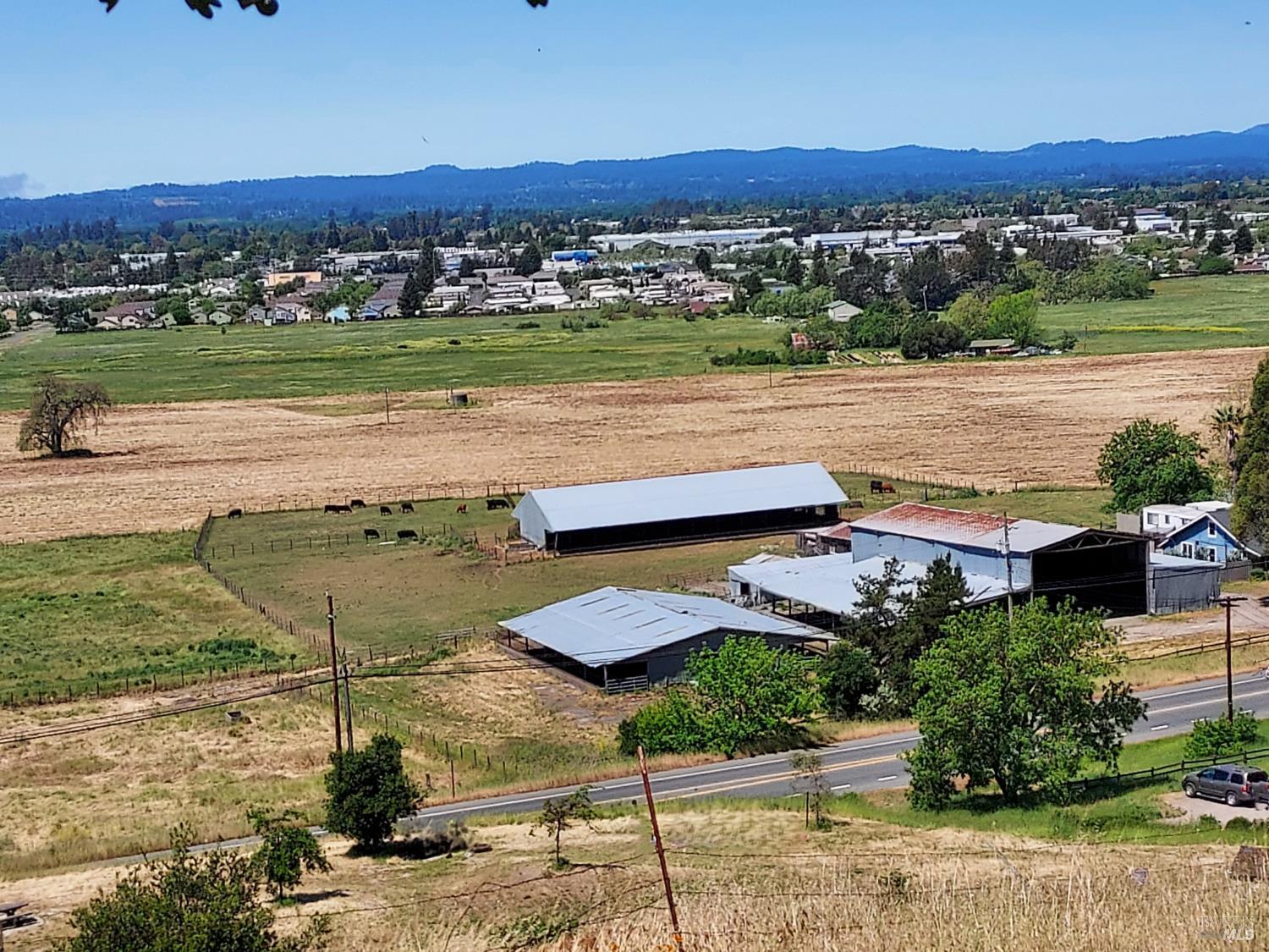 3825-3823 Petaluma Hill Road Santa Rosa, CA 95404 - Photo 1 of 17 Property