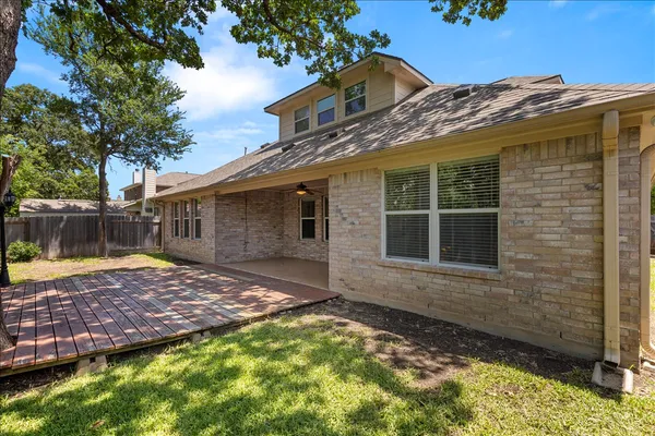 $2,900 | 1503 East Park Street, Cedar Park, TX 78613