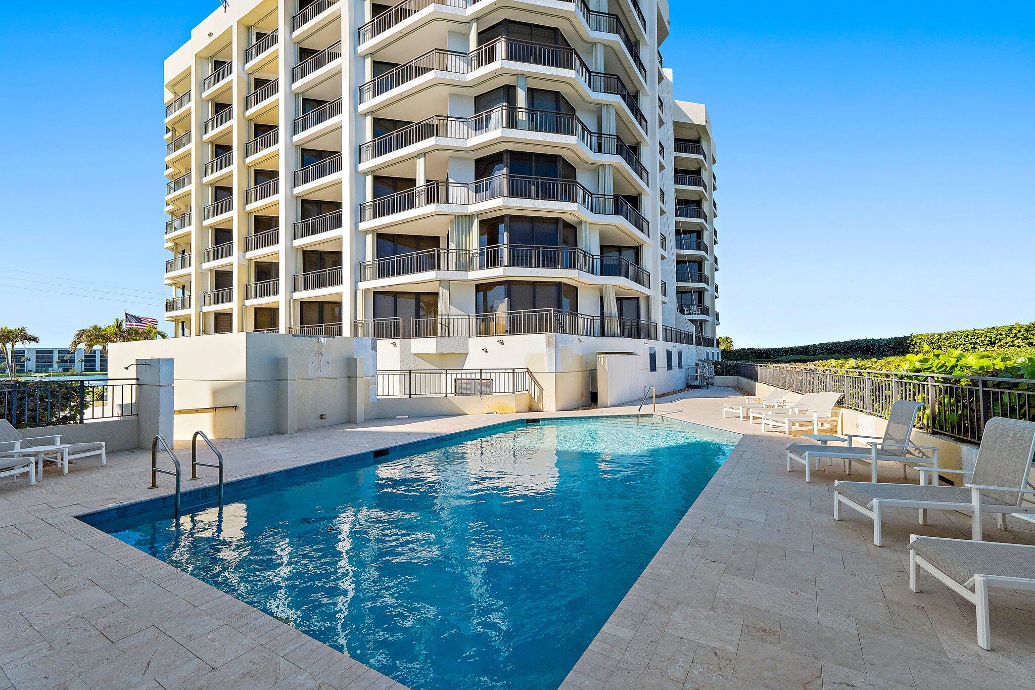 19850 South Beach Road, Unit 3D Jupiter, FL 33469 - Photo 6 of 51 IMG_7978