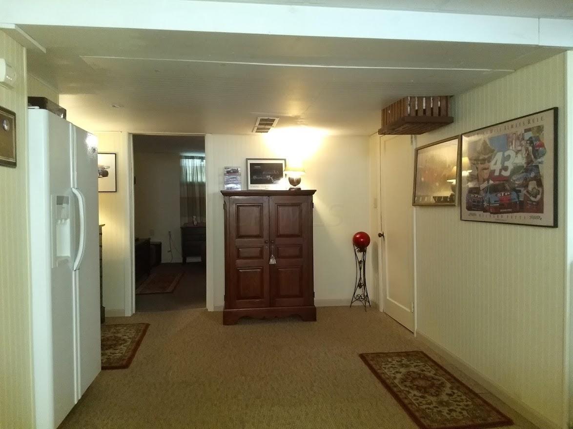 2345 Shawnee Boulevard Springfield, OH 45504 - Photo 19 of 25