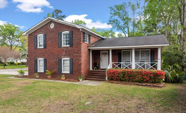 $400,000 | 20 Lombardi Lane, Hanahan, SC 29410