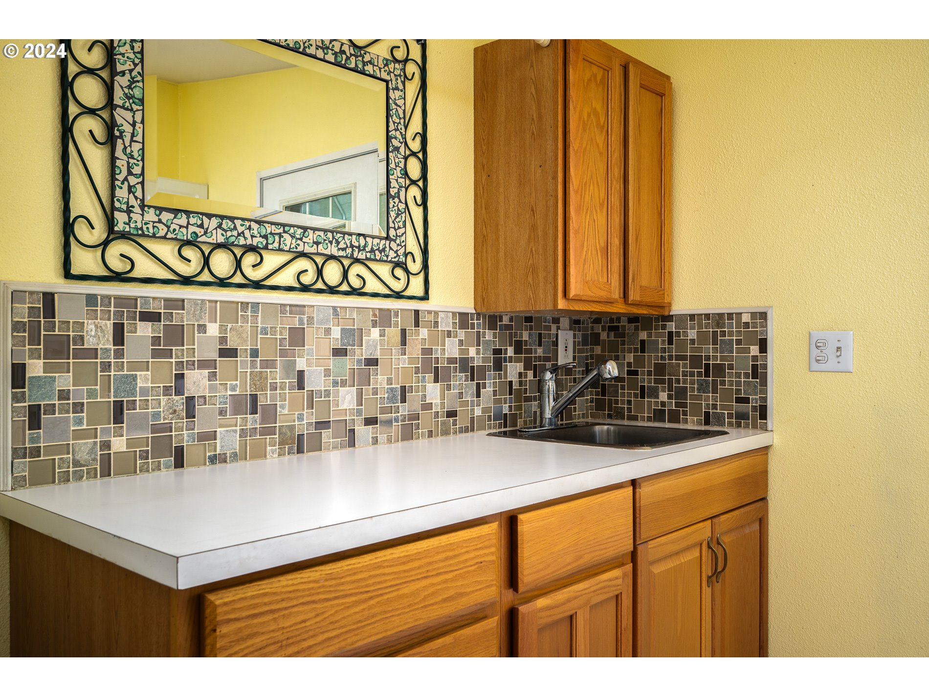 17165 South Holcomb Road Oregon City, OR 97045 - Photo 15 of 37 Laundry