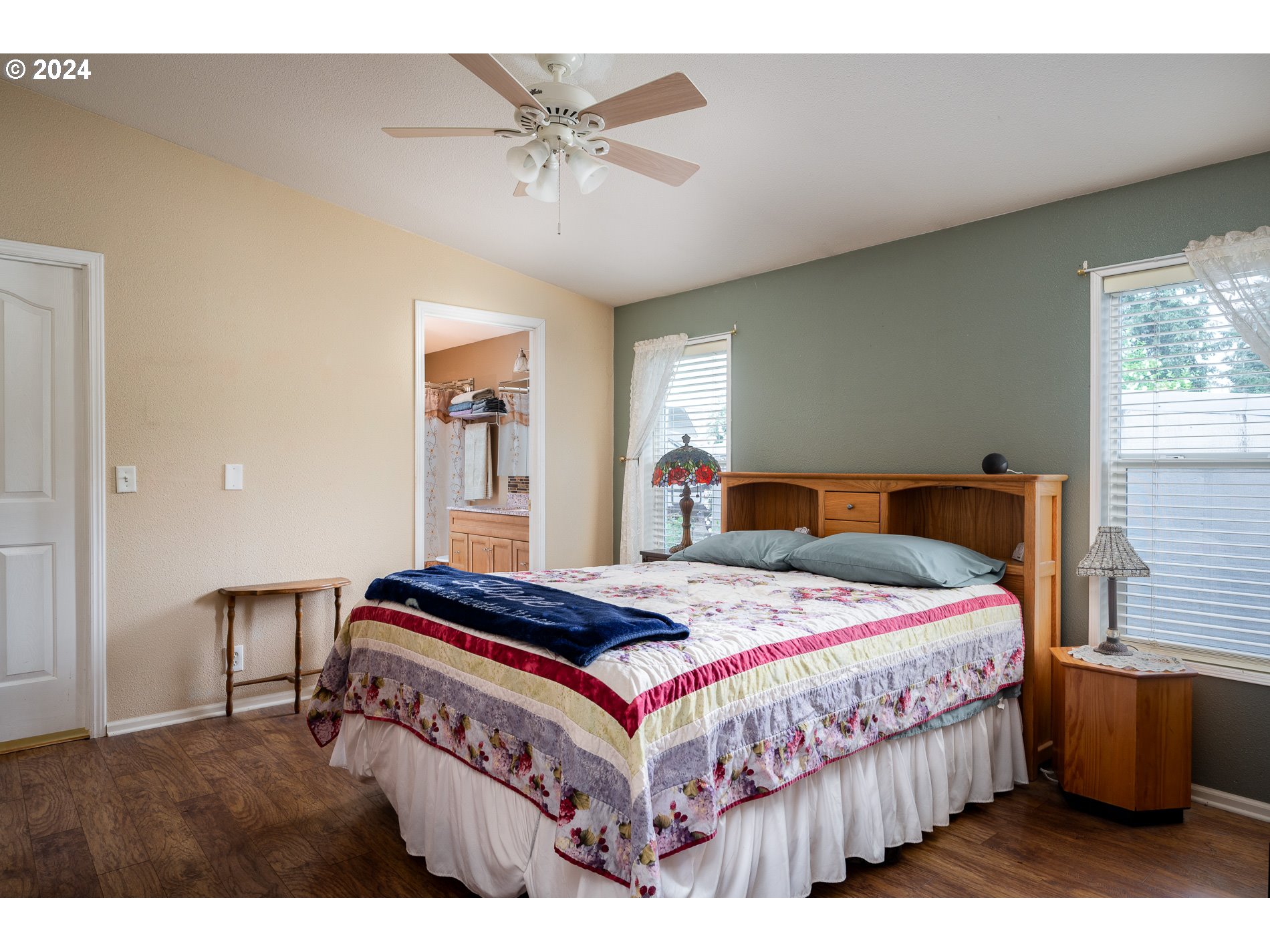 17165 South Holcomb Road Oregon City, OR 97045 - Photo 16 of 37 Primary Bedroom