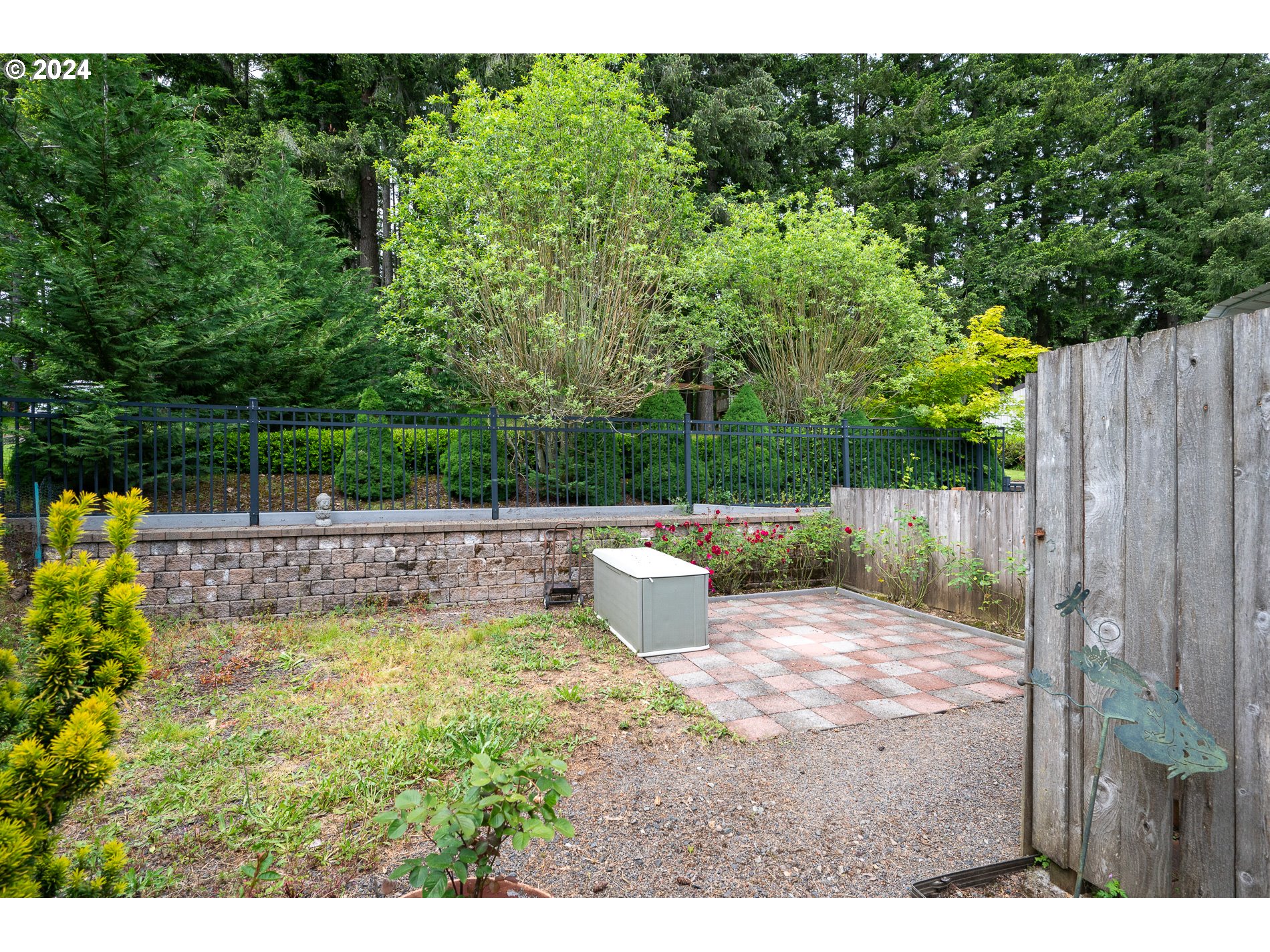 17165 South Holcomb Road Oregon City, OR 97045 - Photo 29 of 37 Backyard