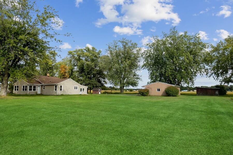 4727 Scottdale Road St. Joseph, MI 49085 - Photo 1 of 34 01_4727ScottdaleRd_572_FrontView_LowRes