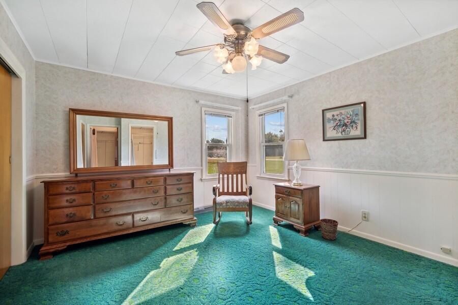 4727 Scottdale Road St. Joseph, MI 49085 - Photo 18 of 34 18_4727ScottdaleRd_14_PrimaryBedroom_Low