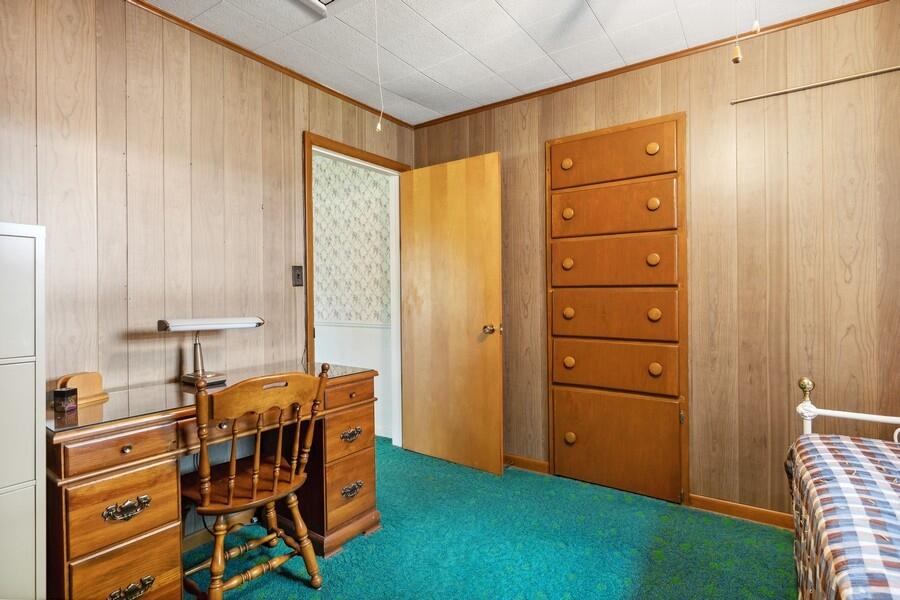 4727 Scottdale Road St. Joseph, MI 49085 - Photo 25 of 34 25_4727ScottdaleRd_161001_4thBedroom_Low
