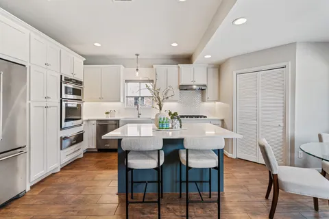 $725,000 | 5614 Jason Street, Houston, TX 77096