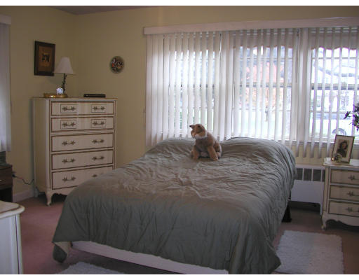 12 Neville Road Framingham, MA 01702 - Photo 8 of 14 Gallery Image 8