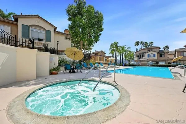 $3,200 | 11358 Via Rancho San Diego, Unit G, El Cajon, CA 92019