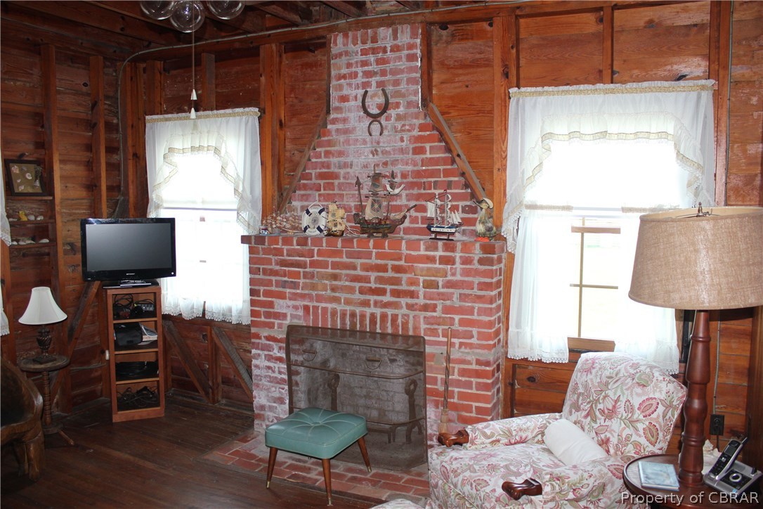 187 Buckschase Road Hudgins, VA 23076 - Photo 13 of 34