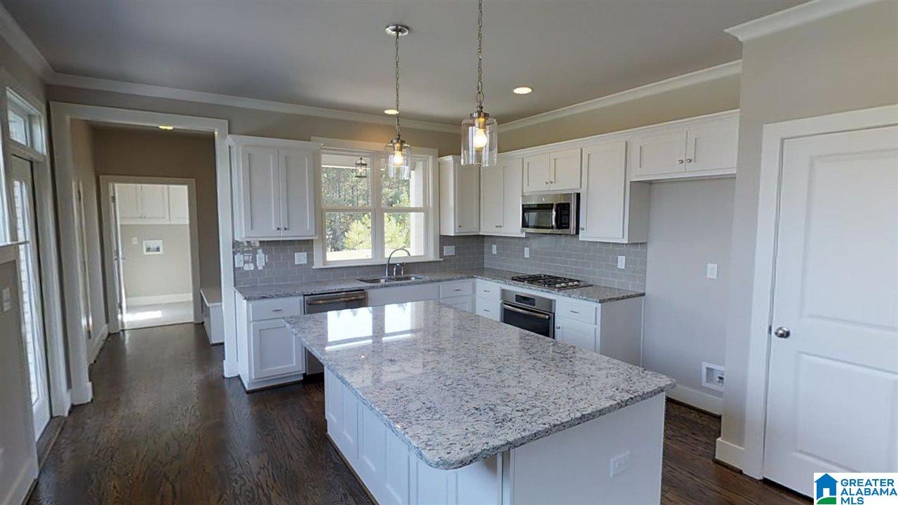 1021 Evan Circle Chelsea, AL 35043 - Photo 4 of 11
