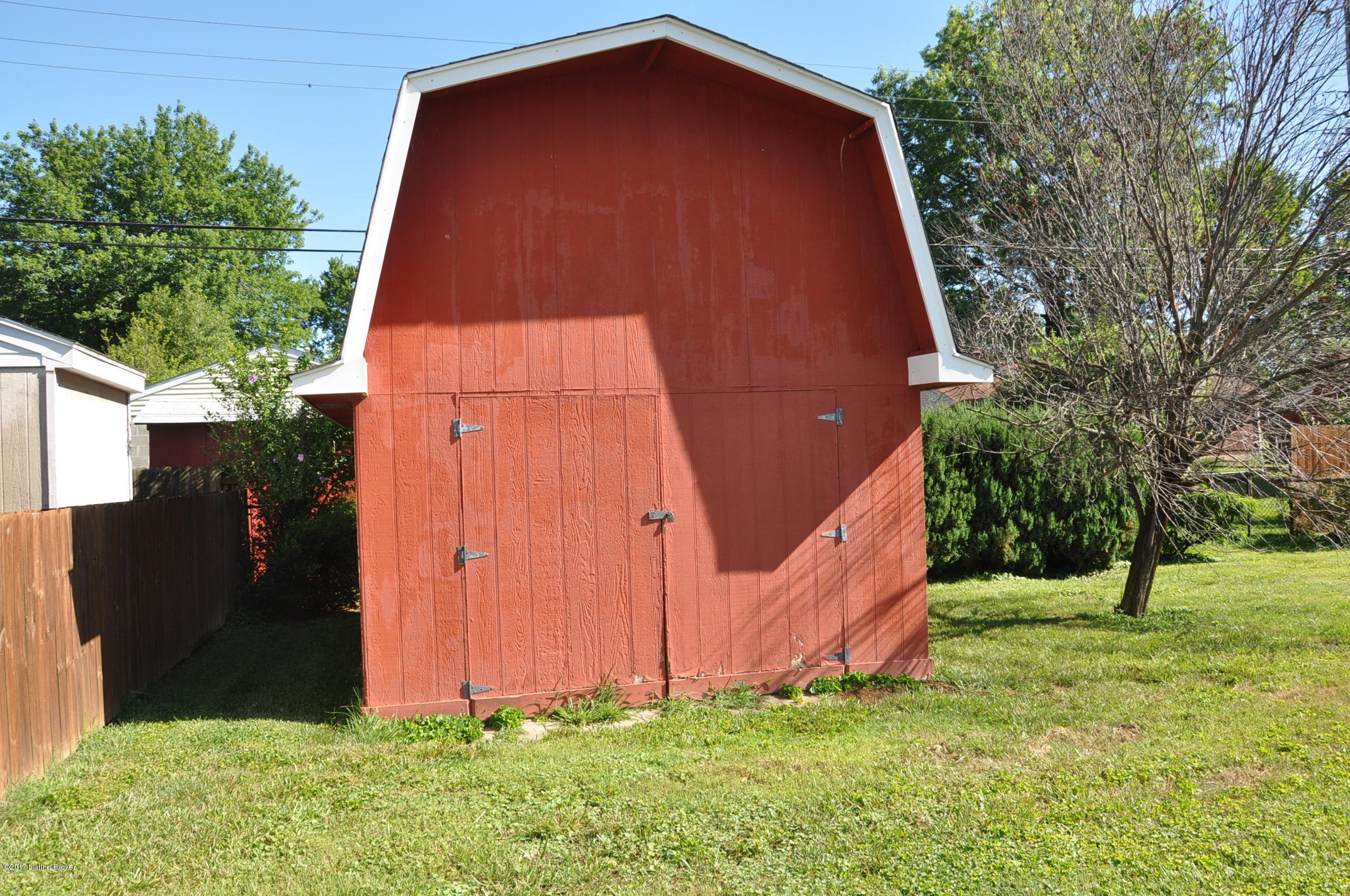 4002 Valley Station Road Louisville, KY 40272 - Photo 34 of 44 DSC_0383