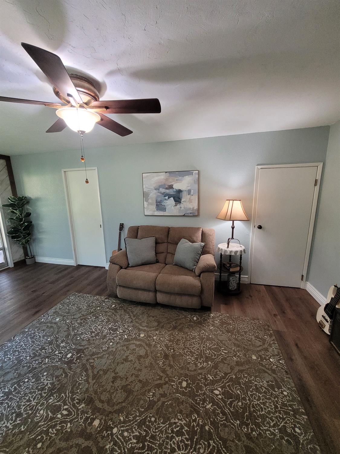 3091 Sand Ridge Road Placerville, CA 95667 - Photo 38 of 51 a living room with furniture and a ceiling fan