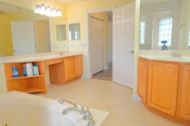 $3,600 | 781 Southwest Dolores Avenue, Port St. Lucie, FL 34983