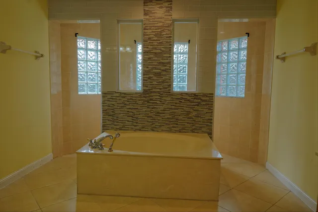 $3,600 | 781 Southwest Dolores Avenue, Port St. Lucie, FL 34983