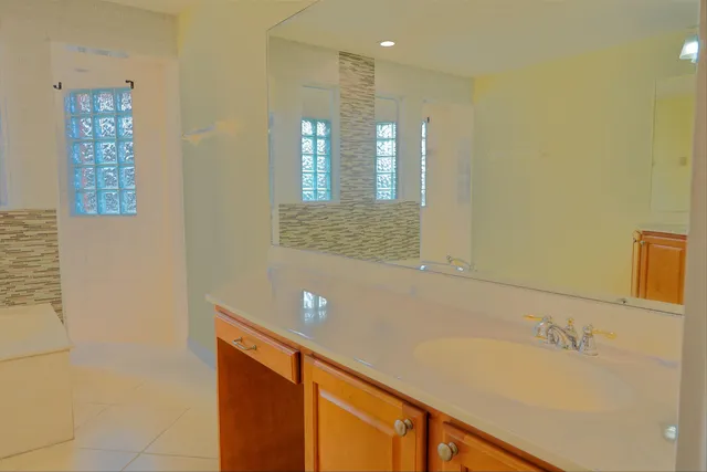 $3,600 | 781 Southwest Dolores Avenue, Port St. Lucie, FL 34983