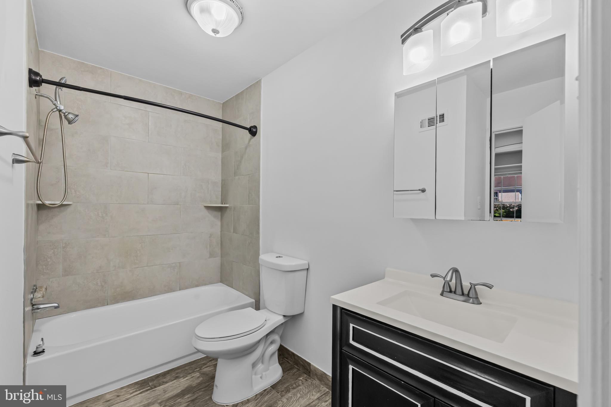 11924 Travistock Court Reston, VA 20191 - Photo 22 of 41