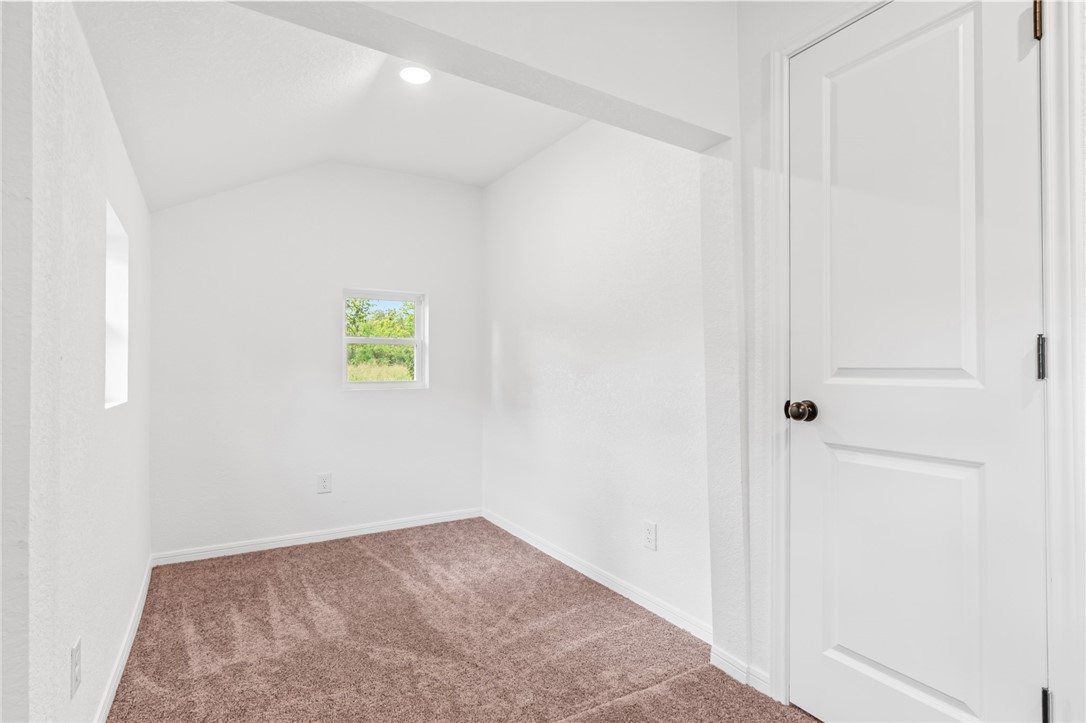 809 East Downs Avenue Temple, TX 76501 - Photo 21 of 24 a view of an empty room