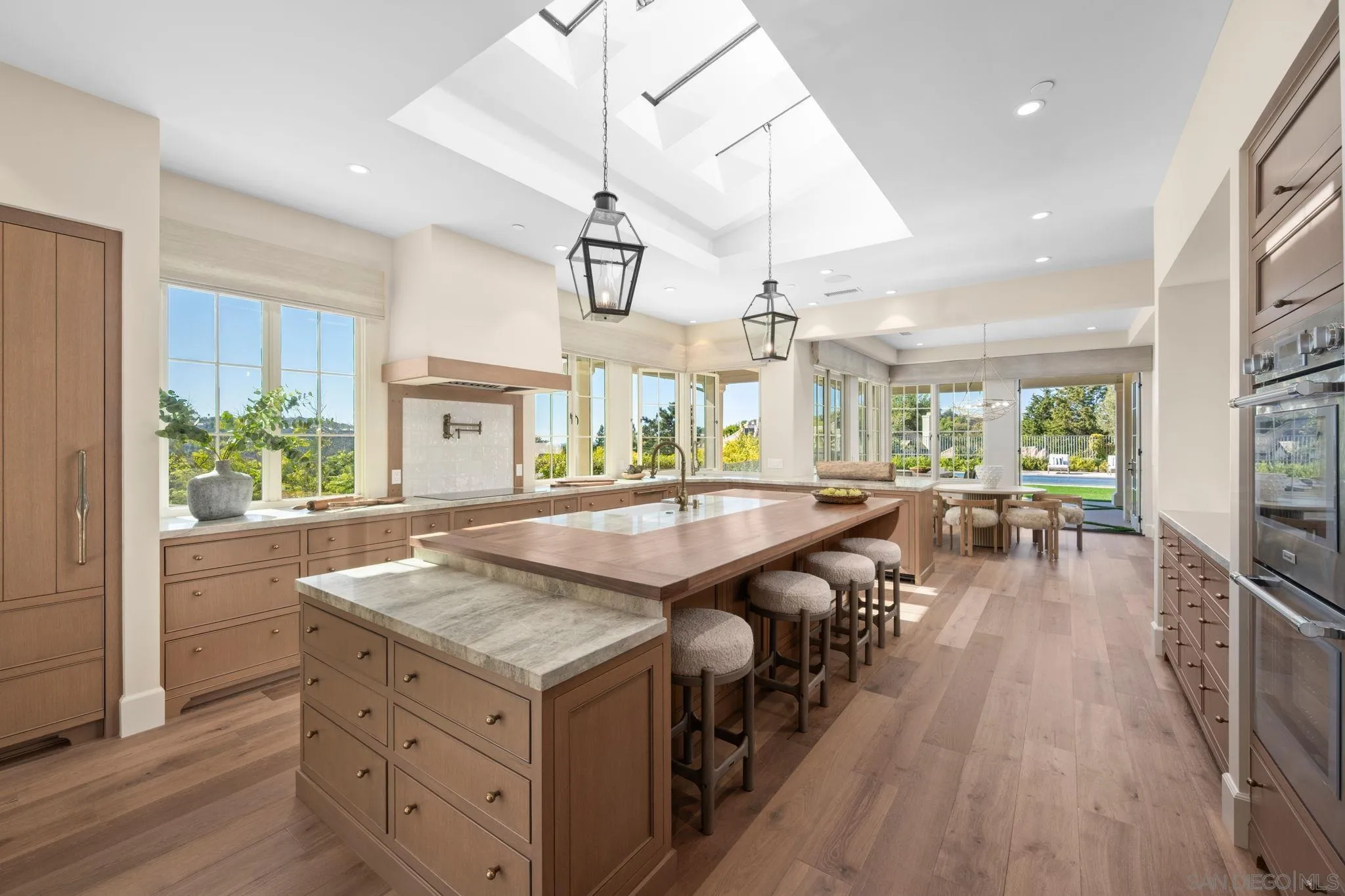 14488 Strawberry Road Rancho Santa Fe, CA 92067 - Photo 6 of 17 Gallery Image 6
