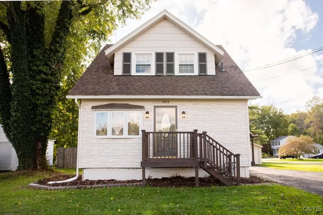 $199,900 | 904 West 1st Street South, Fulton, NY 13069