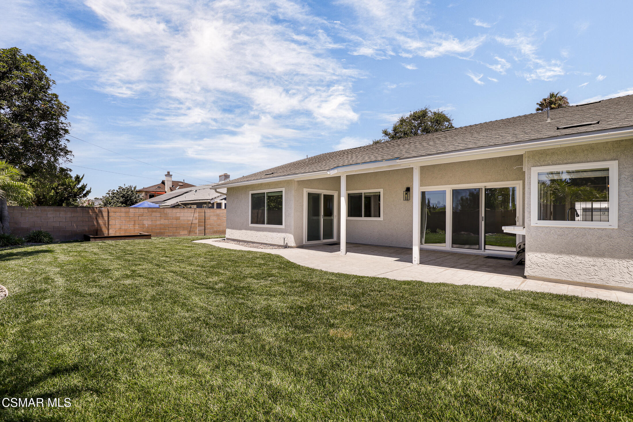 4356 Avenida Simi Simi Valley, CA 93063 - Photo 28 of 31 35
