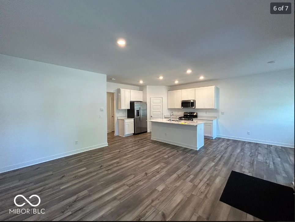 7179 Governors Row Avon, IN 46123 - Photo 6 of 7