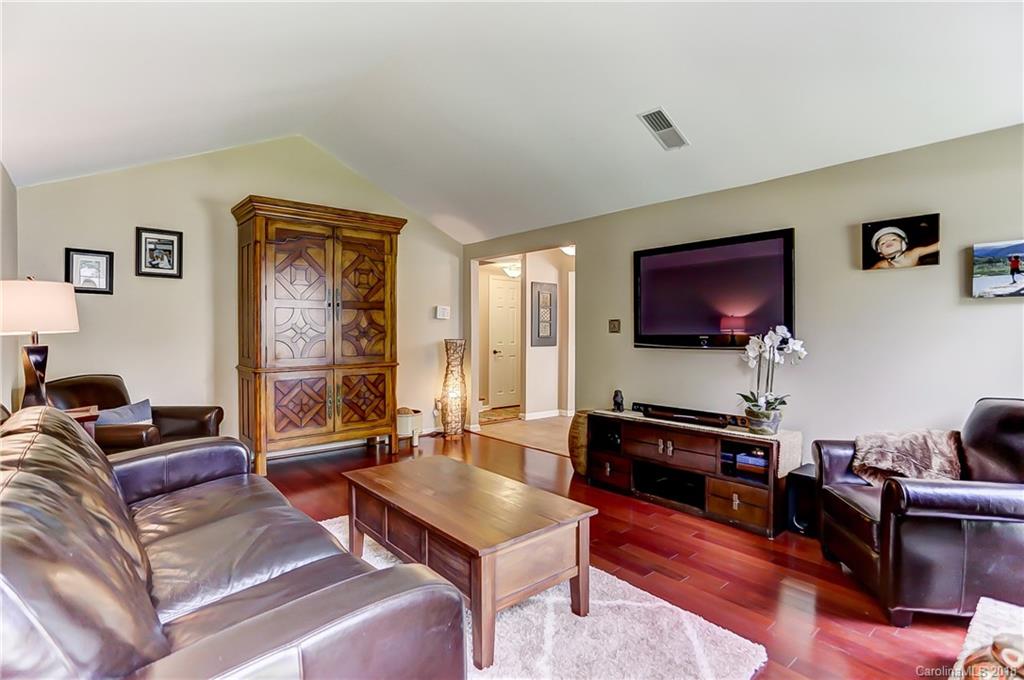 10301 Fairway Ridge Road Charlotte, NC 28277 - Photo 5 of 31