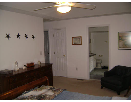 124 Stearns Road Marlborough, MA 01752 - Photo 23 of 30 Gallery Image 23