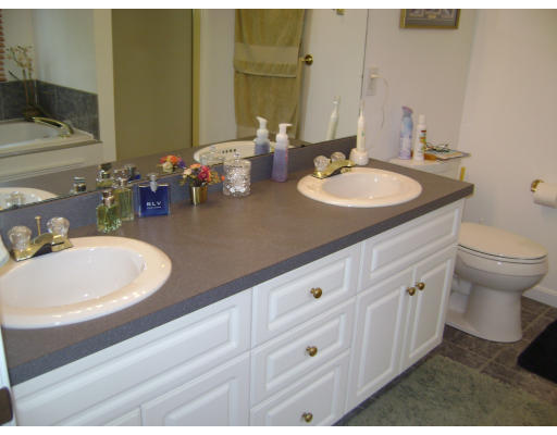 124 Stearns Road Marlborough, MA 01752 - Photo 24 of 30 Gallery Image 24