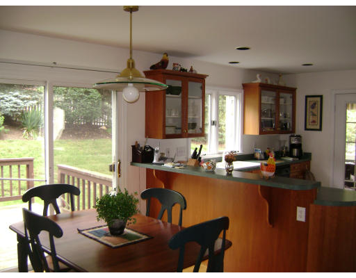 124 Stearns Road Marlborough, MA 01752 - Photo 5 of 30 Gallery Image 5