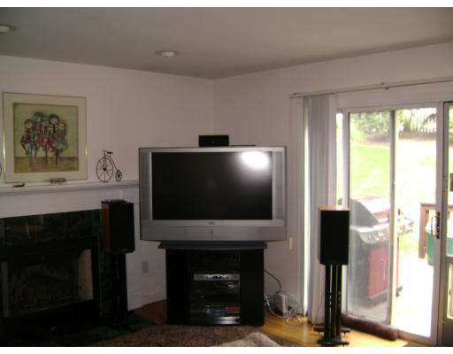 124 Stearns Road Marlborough, MA 01752 - Photo 7 of 30 Gallery Image 7