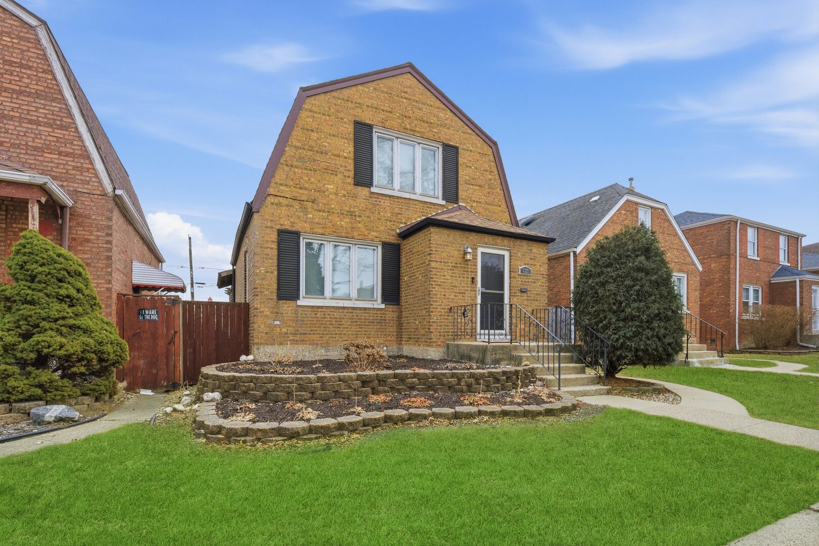 5221 South Parkside Avenue Chicago, IL 60638 - Photo 1 of 20