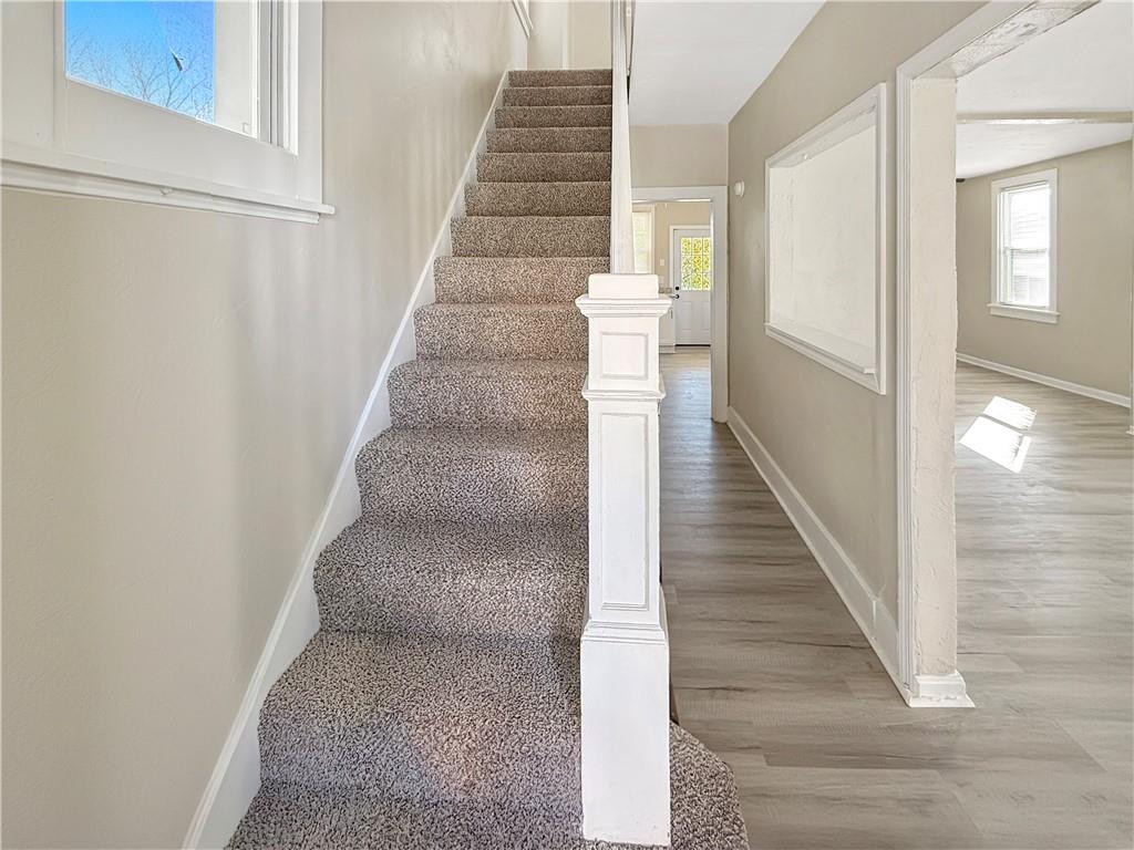 813 13th Street McKees Rocks, PA 15136 - Photo 4 of 44