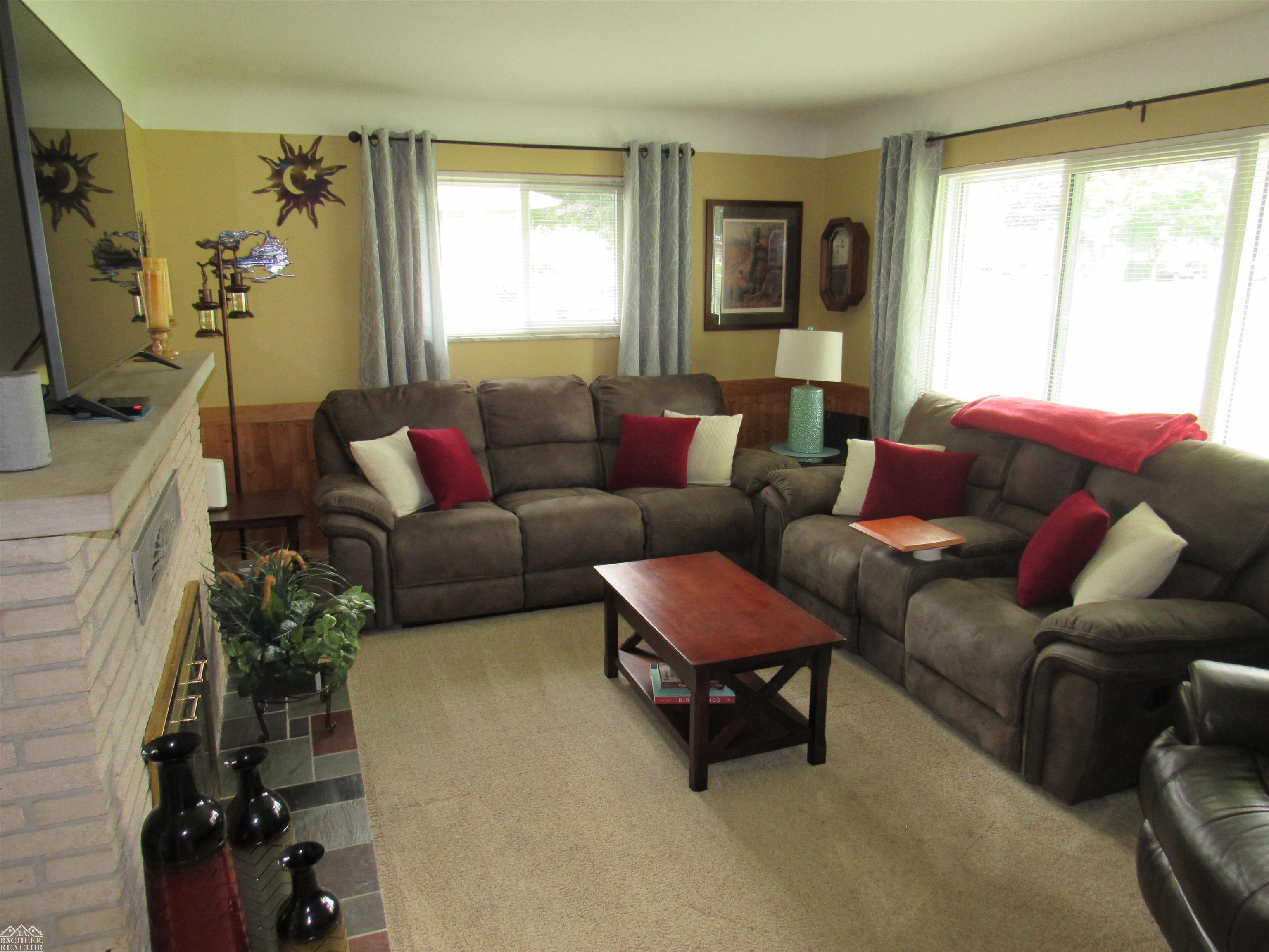 590 Meisner Road East China, MI 48054 - Photo 6 of 33