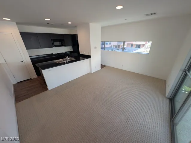 $1,799 | 223 Dougram Avenue, Las Vegas, NV 89101