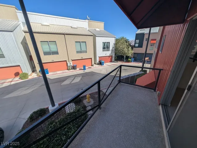 $1,799 | 223 Dougram Avenue, Las Vegas, NV 89101