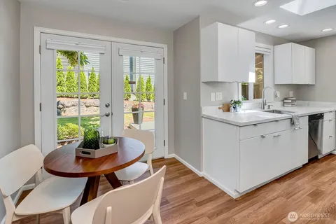 $1,299,000 | 14004 Southeast 20th Street, Bellevue, WA 98007