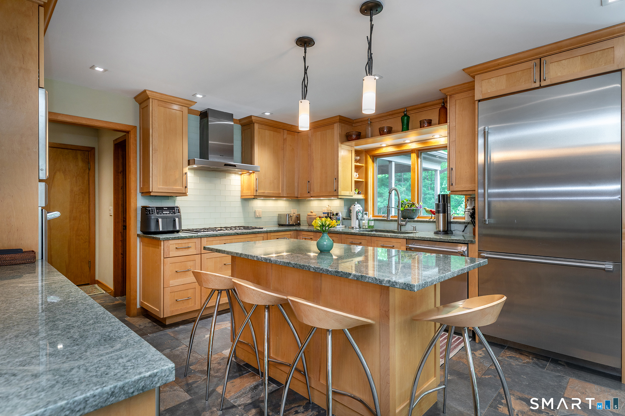 51 Long Meadow Road Bethlehem, CT 06751 - Photo 14 of 39