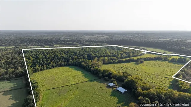 $1,077,500 | 24764 Wilshusen Road, Lincoln, MO 65338