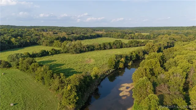 $1,077,500 | 24764 Wilshusen Road, Lincoln, MO 65338